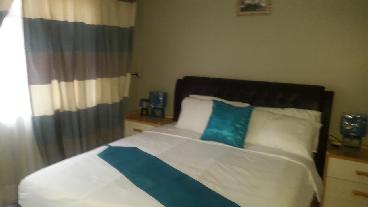 Tintech Bed & Breakfast Francistown Bagian luar foto