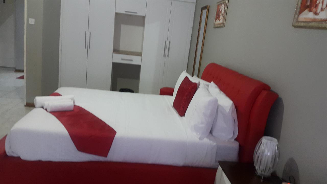 Tintech Bed & Breakfast Francistown Bagian luar foto