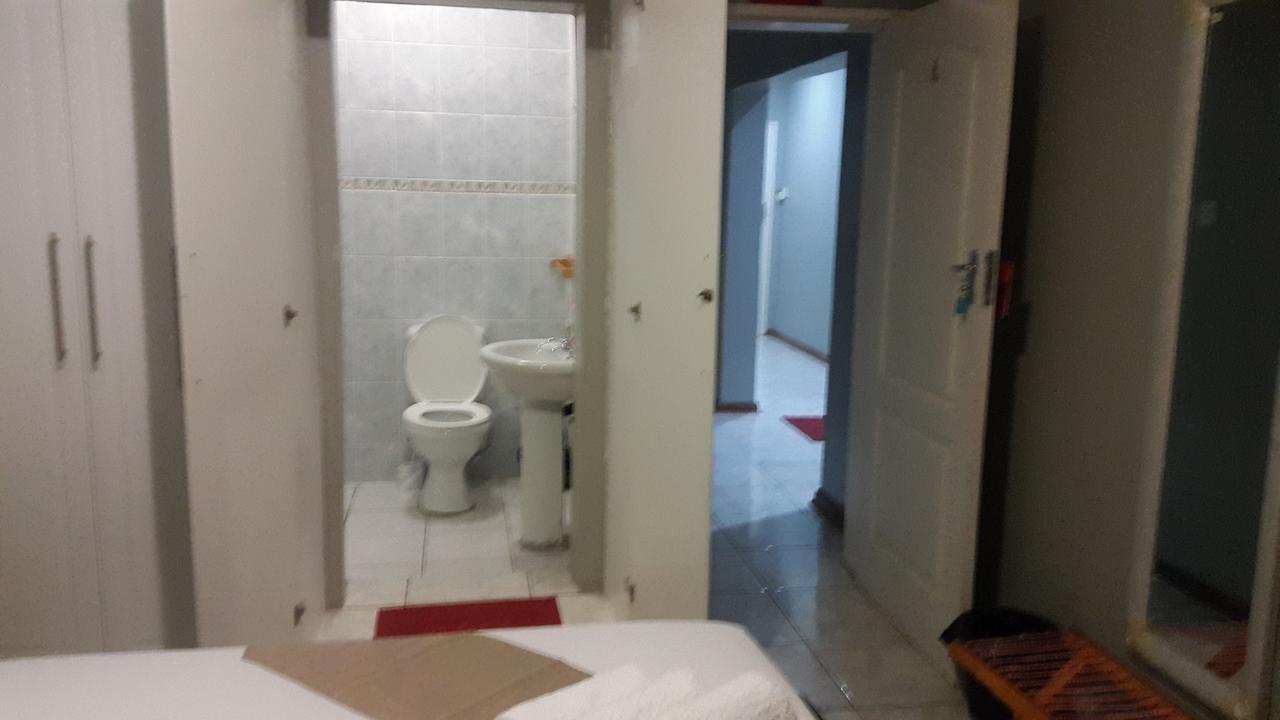 Tintech Bed & Breakfast Francistown Bagian luar foto